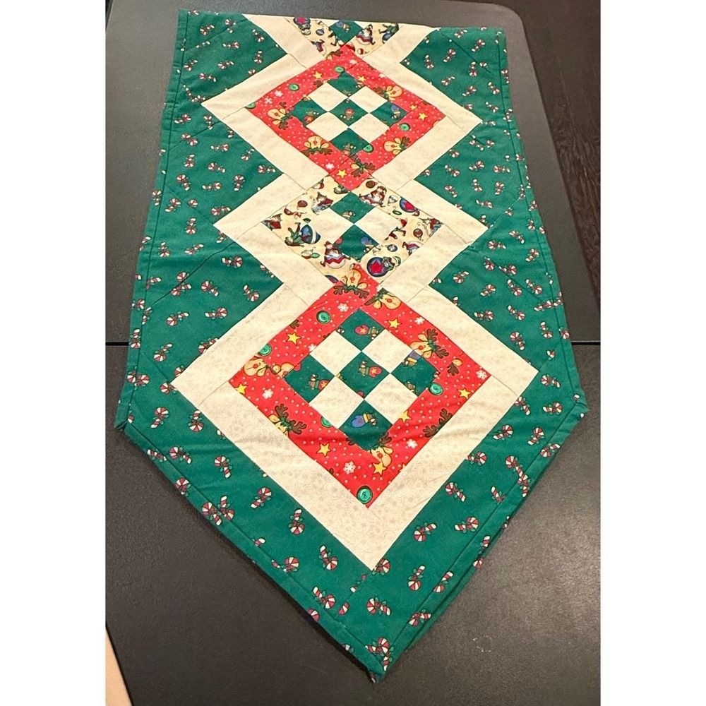 Handmade Christmas‎ Quilted Patchwork Holiday Red Green Table Runner 62 X 18